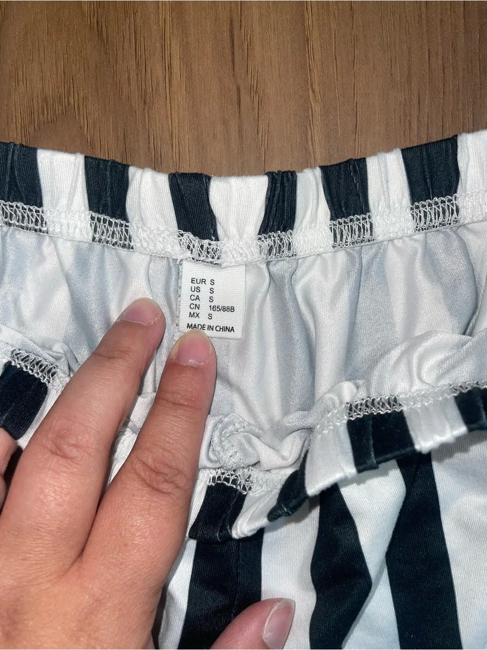 N/A comfortable black